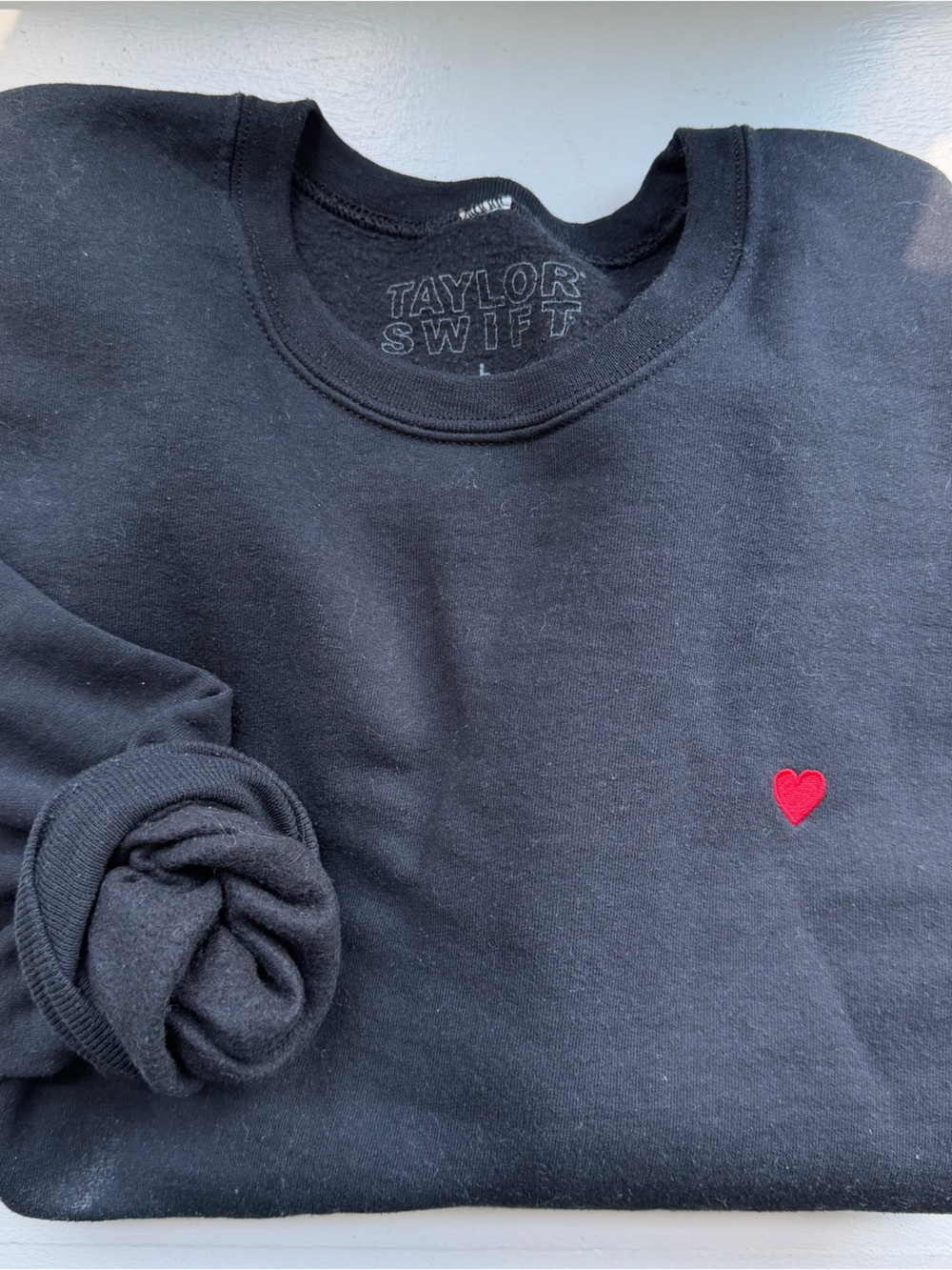 Taylor Swift Black Crewneck Sweatshirt w/embroidered heart